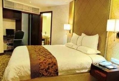 фото отеля Crown Holiday Hotel Zhuha