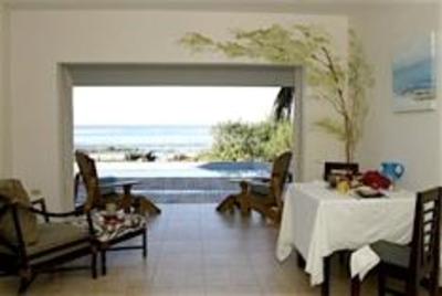 фото отеля Marblue Villa Suites