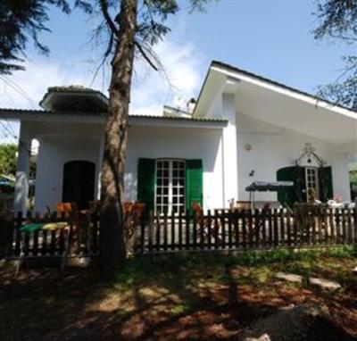 фото отеля Villa Quattro Pini B&B