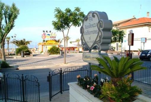 фото отеля Residenza Mediterranea Rimini