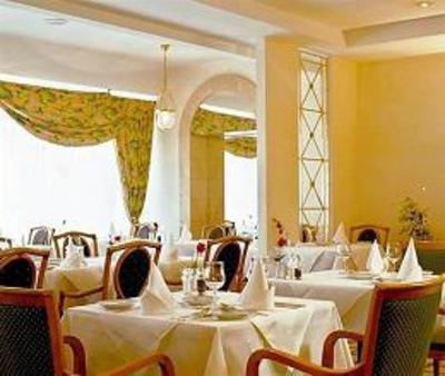 фото отеля Steigenberger Hotel Bad Neuenahr