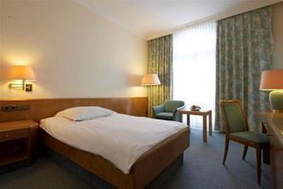 фото отеля Steigenberger Hotel Bad Neuenahr