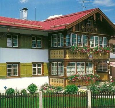фото отеля Der Oberstdorfer Apartments