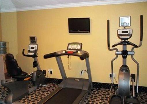 фото отеля Econo Lodge Darien Lakes Corfu (New York)