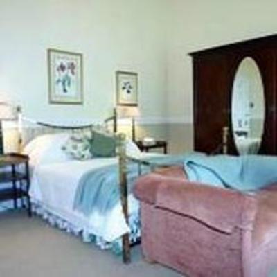 фото отеля Hacklewood Hill Country House