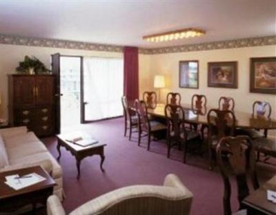 фото отеля Don Hall's Guesthouse
