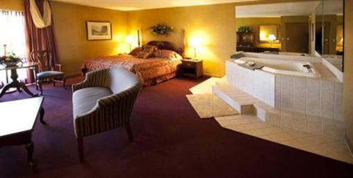 фото отеля Don Hall's Guesthouse