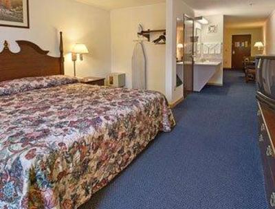 фото отеля Crossroads Inn Effingham