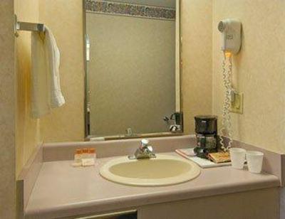 фото отеля Crossroads Inn Effingham