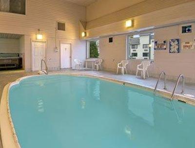 фото отеля Crossroads Inn Effingham