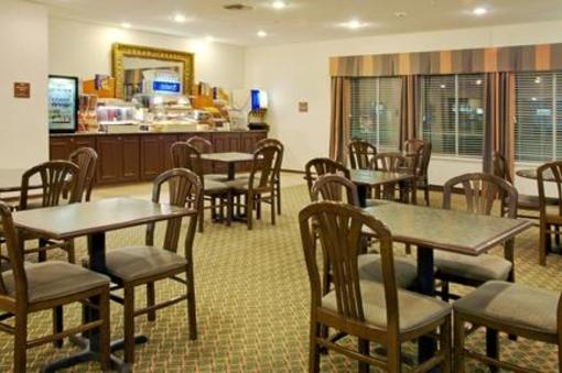 фото отеля Holiday Inn Express Livingston