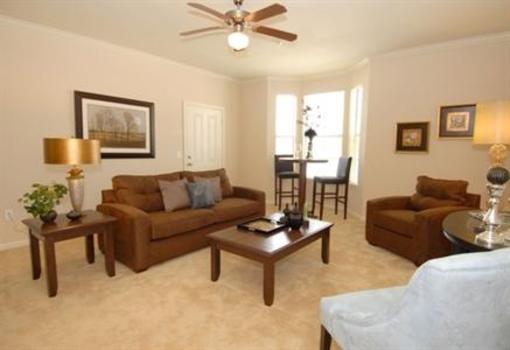фото отеля Camden Lakes Apartments