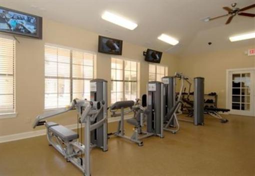 фото отеля Camden Lakes Apartments