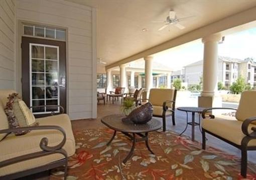 фото отеля Camden Lakes Apartments