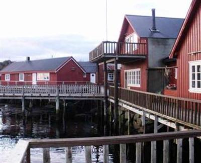 фото отеля Lofoten Vandrerhjem Ballstad
