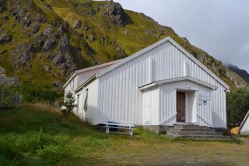 фото отеля Lofoten Vandrerhjem Ballstad