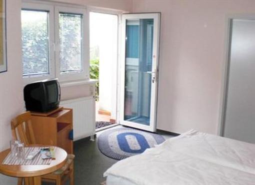 фото отеля Hotel-Pension-Cafe Lender