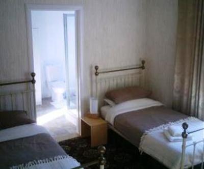 фото отеля Cameron Guesthouse