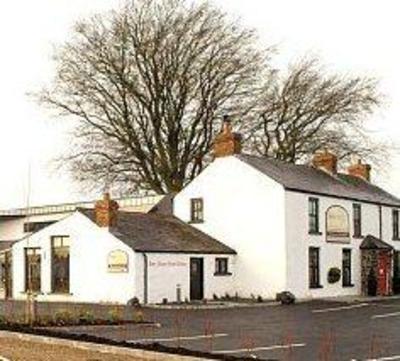 фото отеля Ballyrobin Country Lodge Crumlin
