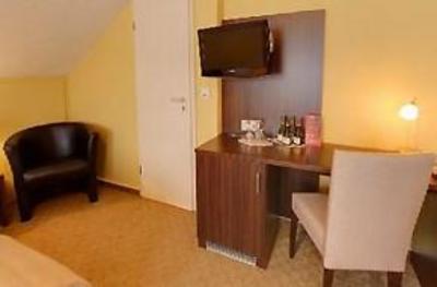 фото отеля Hotel Mercedes City Bonn