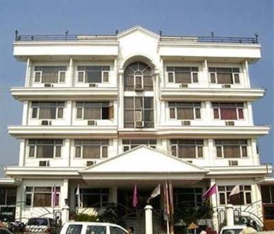 фото отеля Le Grand Hotel Haridwar