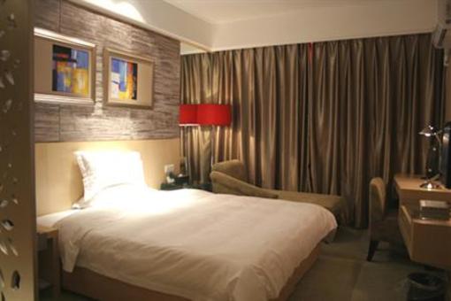фото отеля Zhonghai Hotel