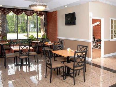 фото отеля Cumberland Island Inn & Suites