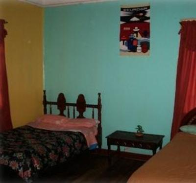 фото отеля Hostal White House