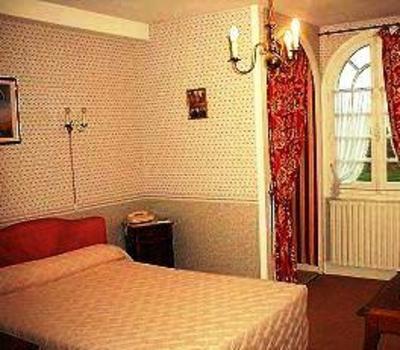 фото отеля Le Manoir De La Giraudiere Hotel Beaumont-en-Veron