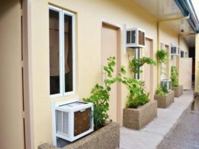 фото отеля Legazpi Airport Hotel