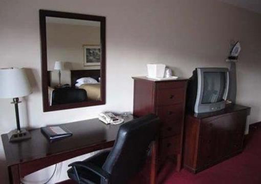 фото отеля Econo Lodge New Liskeard