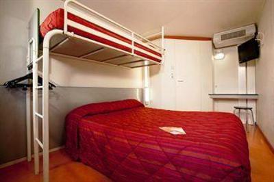 фото отеля Premiere Classe Hotel Cambrai Proville