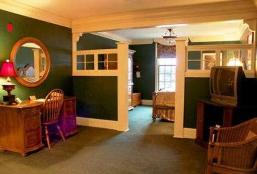 фото отеля St Brendans Inn Green Bay