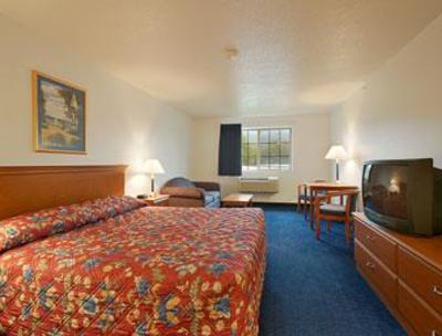 фото отеля Super 8 Cobleskill