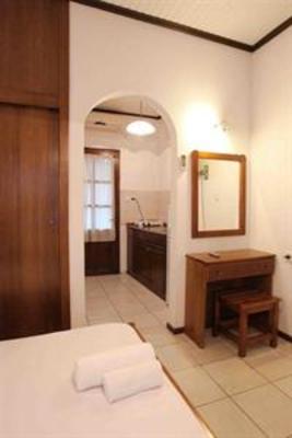 фото отеля Heraklia Beach Camping and Apartments
