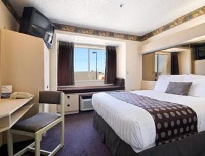 фото отеля Microtel Inn & Suites Irving