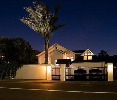 фото отеля Royal Love Nest Guest House Cape Town