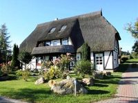 Reethauser auf Monchgut Hotel Middelhagen