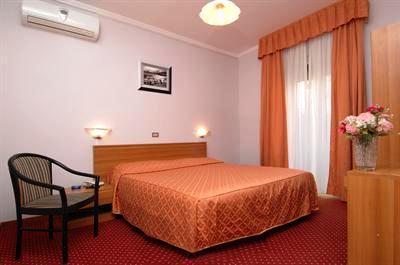фото отеля Hotel Sorriso Sanremo