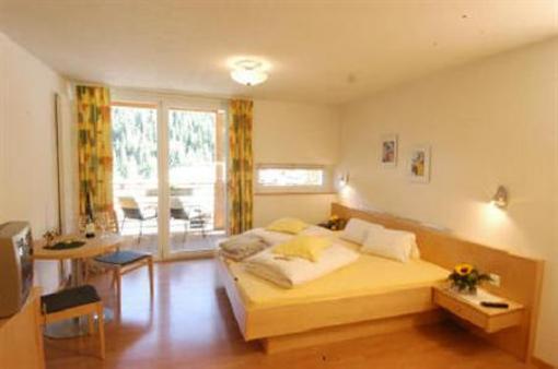 фото отеля Apart Hotel Garni Alvetern Samnaun