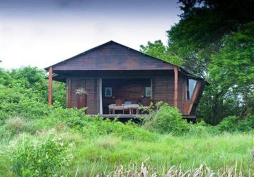 фото отеля Makakatana Bay Lodge