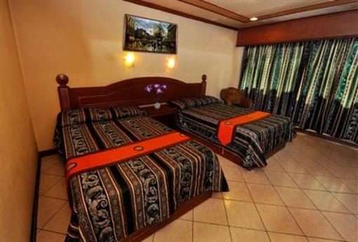 фото отеля Paladin Hotel Baguio City