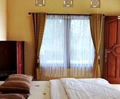фото отеля Transit Hotel Senggigi
