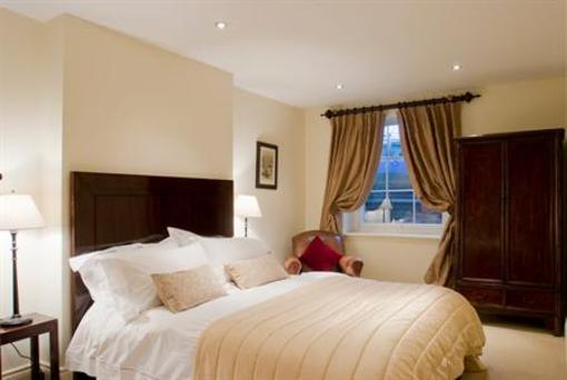 фото отеля Cheltenham Apartments