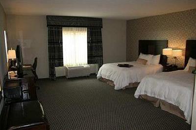 фото отеля Hampton Inn & Suites Athens I-65