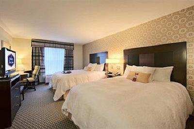 фото отеля Hampton Inn & Suites Athens I-65