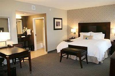 фото отеля Hampton Inn & Suites Athens I-65