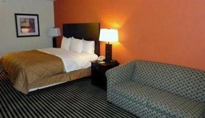 фото отеля AmericInn Hotel & Suites Pella