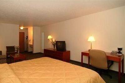 фото отеля AmericInn Hotel & Suites Pella
