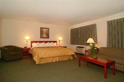 фото отеля AmericInn Hotel & Suites Pella